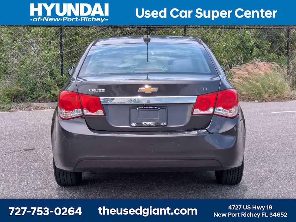 Used 2016 Chevrolet Cruze LT FWD image 4