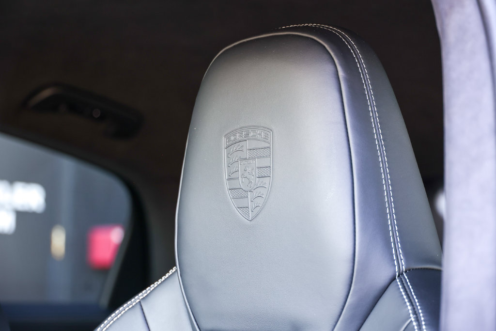 New 2026 Porsche Cayenne GTS AWD/4WD image 36