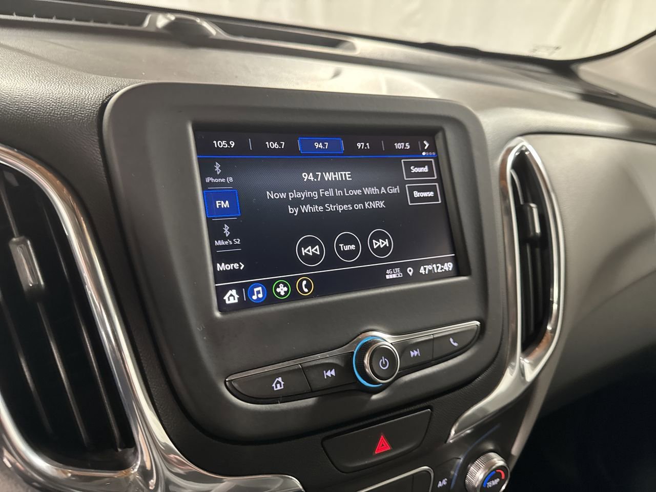 Used 2020 Chevrolet Equinox LS w/ LS Convenience Package image 22