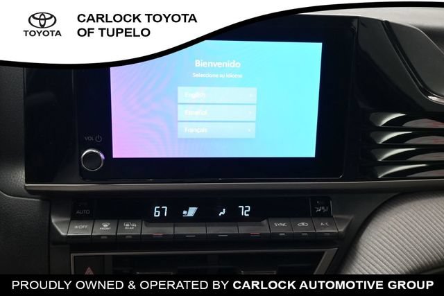 Used 2025 Toyota Camry SE w/ Convenience Package FWD image 30