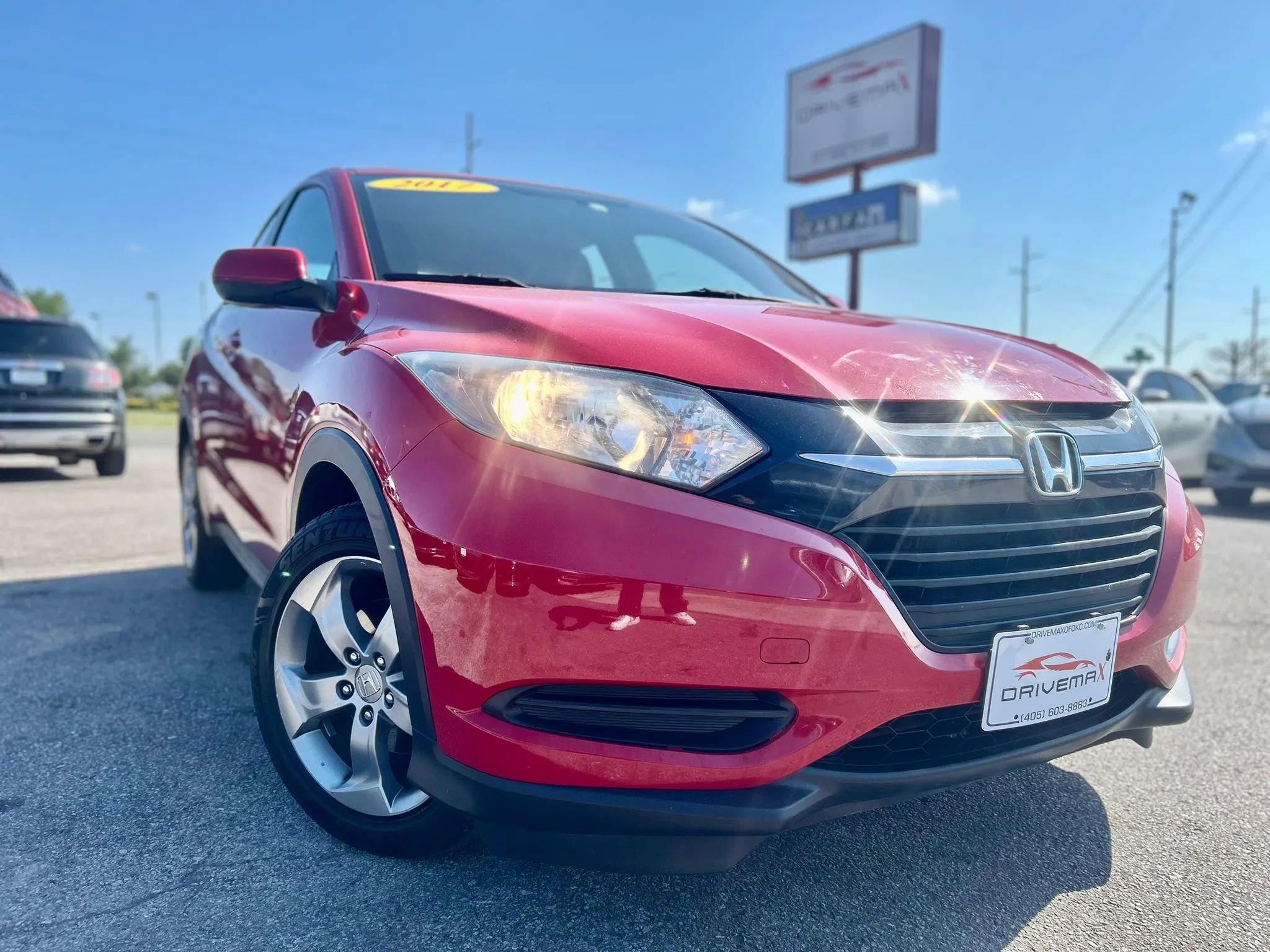 Used 2017 Honda HR-V LX image 1