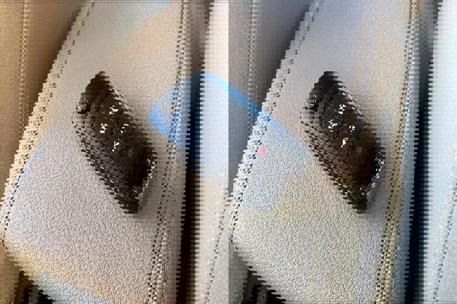 Used 2019 Buick Cascada Premium image 15