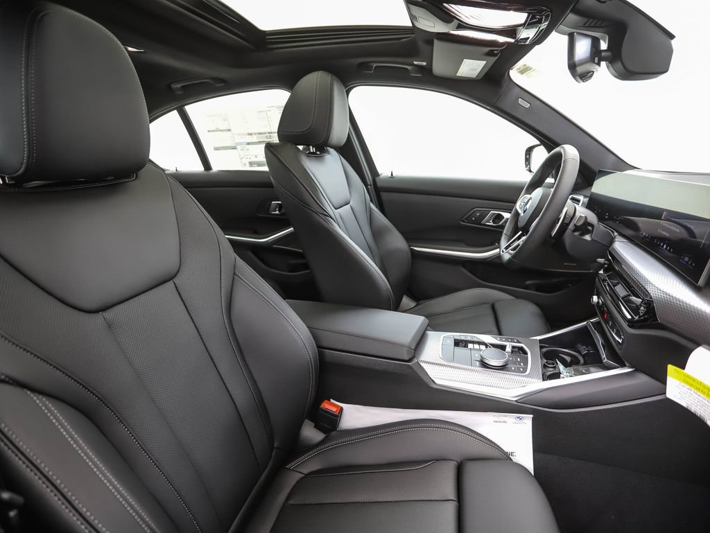 New 2026 BMW 330i xDrive Sedan w/ M Sport Package image 31