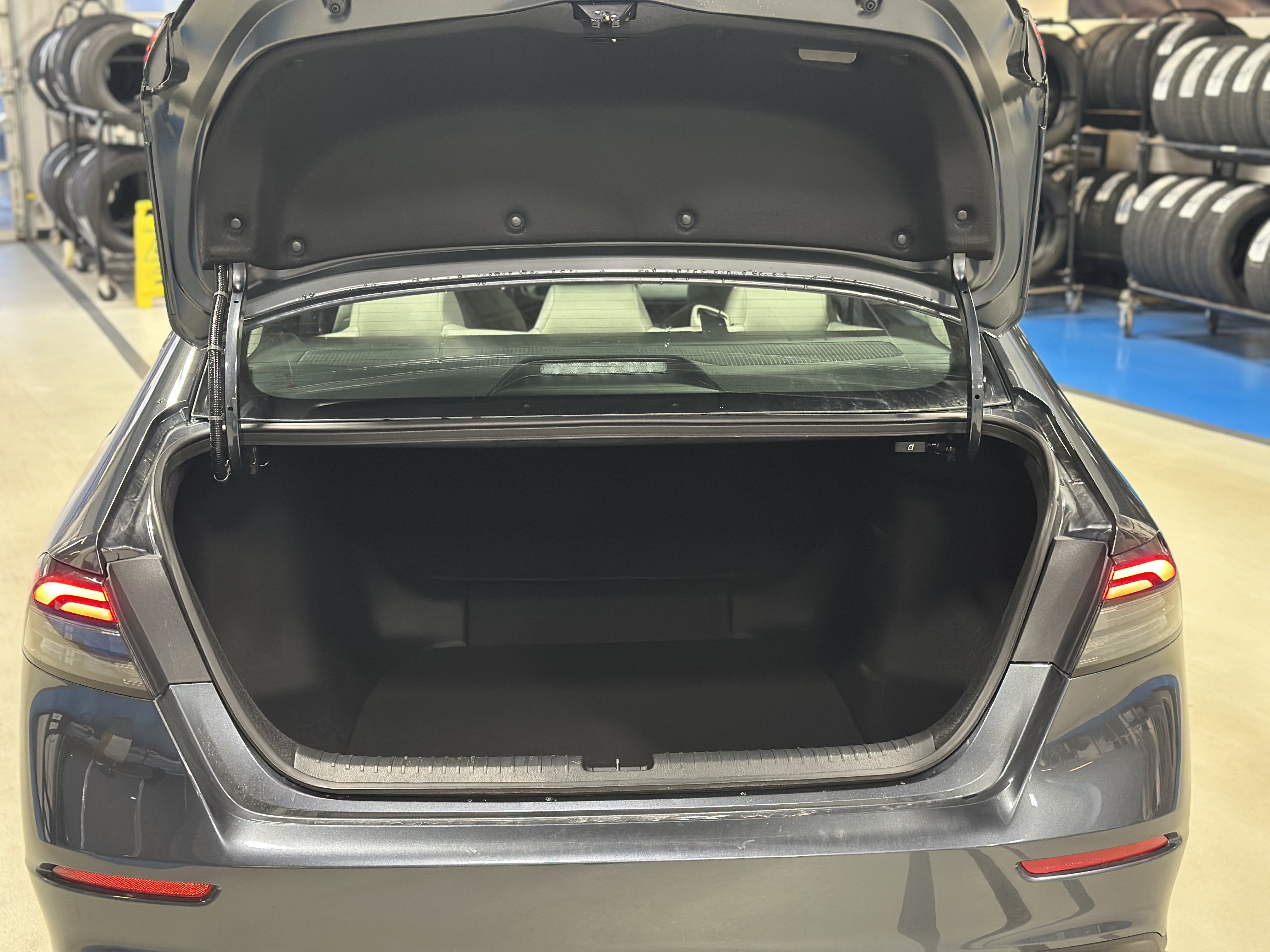 New 2026 Honda Accord LX image 6