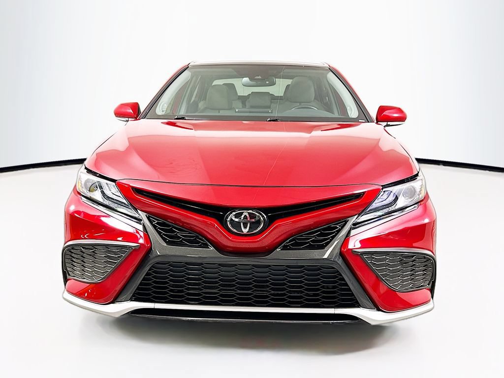 Used 2022 Toyota Camry XSE w/ Navigation Package FWD image 5
