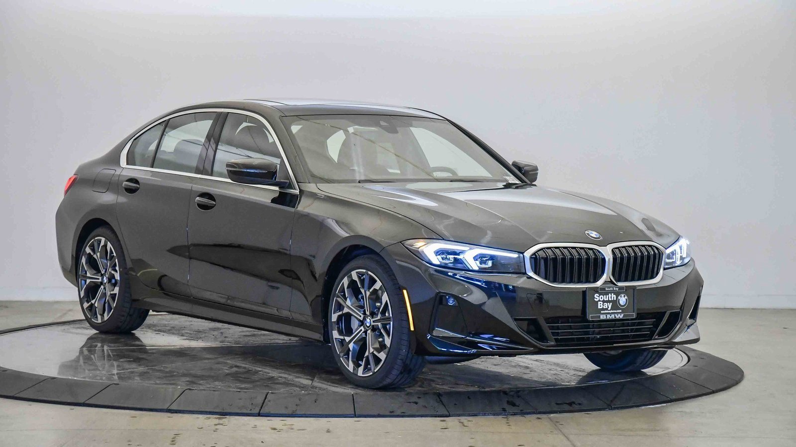 New 2026 BMW 330i Sedan w/ Premium Package image 6