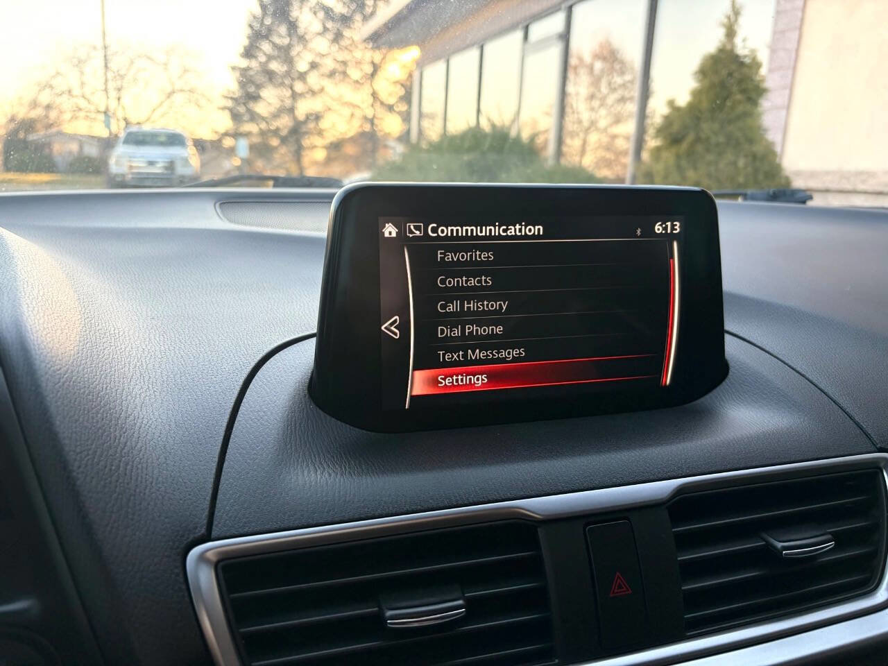 Used 2018 MAZDA MAZDA3 Sport FWD image 24