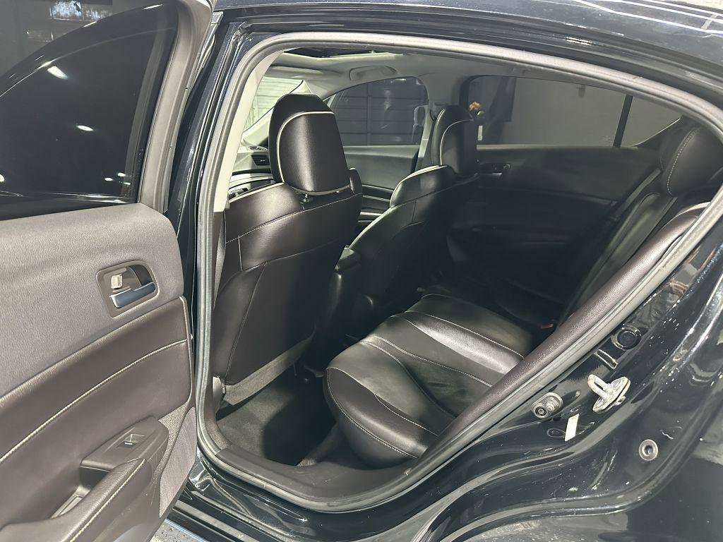 Used 2020 Acura ILX Premium Package image 26