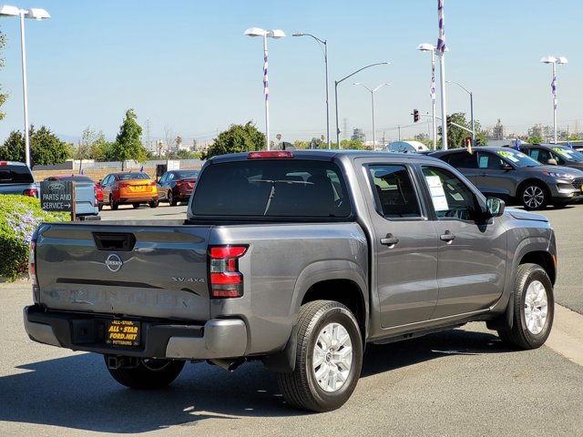 Used 2023 Nissan Frontier SV w/ Tow Package image 4