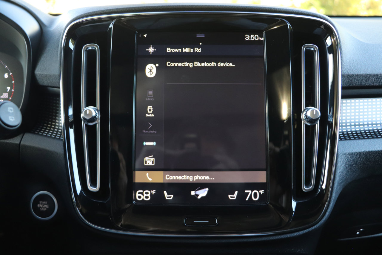 Used 2020 Volvo XC40 T5 R-Design image 25