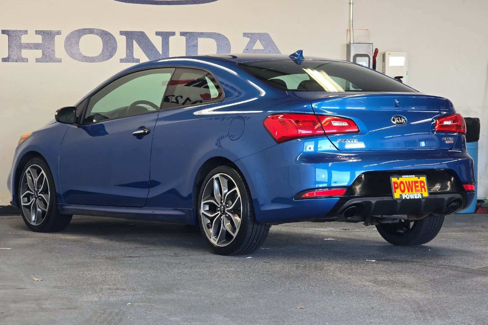 Used 2015 Kia Forte Koup SX FWD image 5