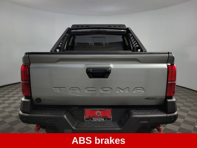 Used 2025 Toyota Tacoma Trailhunter image 7