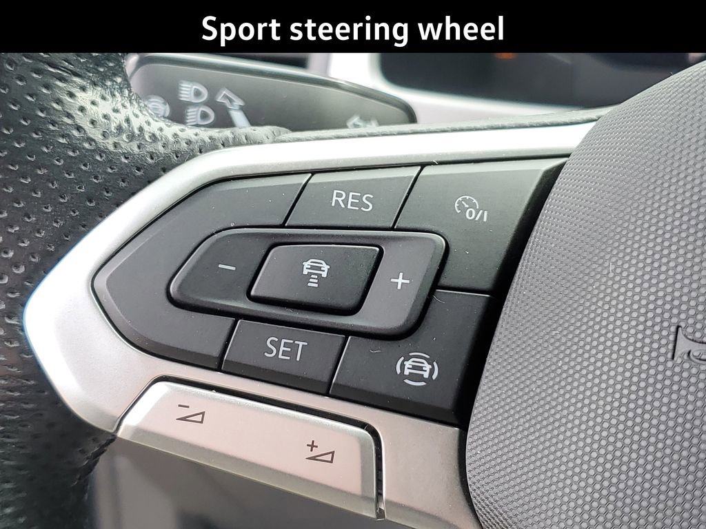 Used 2021 Volkswagen Atlas SEL Premium image 11