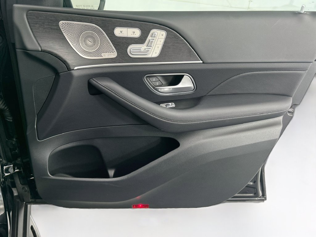 Certified 2026 Mercedes-Benz GLS 450 4MATIC image 24