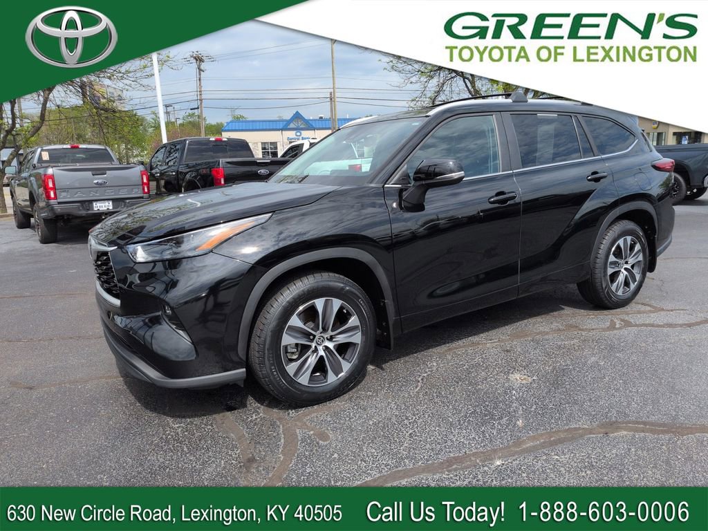 Used 2023 Toyota Highlander XLE