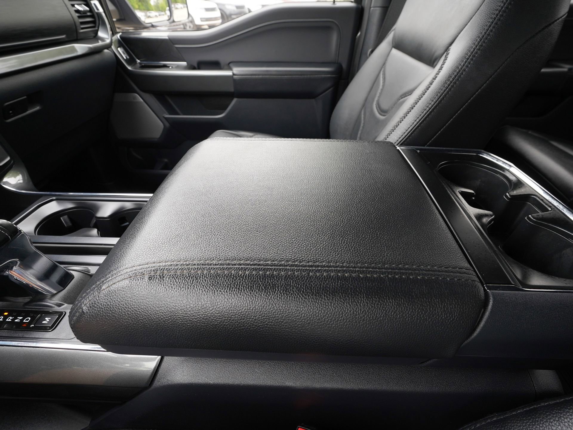 Used 2022 Ford F150 XLT w/ Equipment Group 302A High image 27