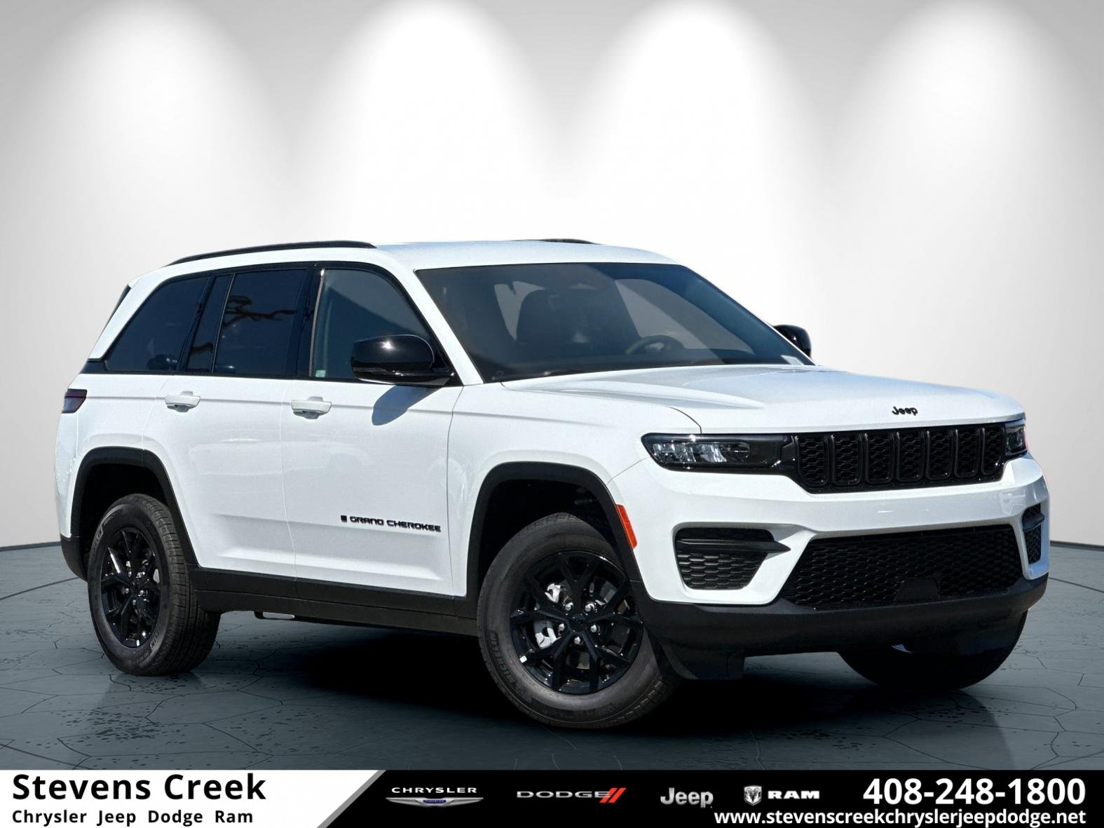 New 2025 Jeep Grand Cherokee Laredo