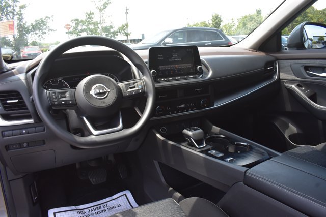 Used 2023 Nissan Rogue SV FWD image 18