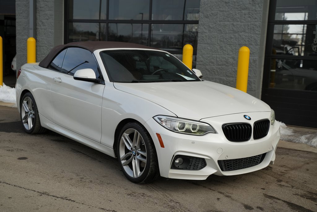 Used 2017 BMW 230i Convertible image 28