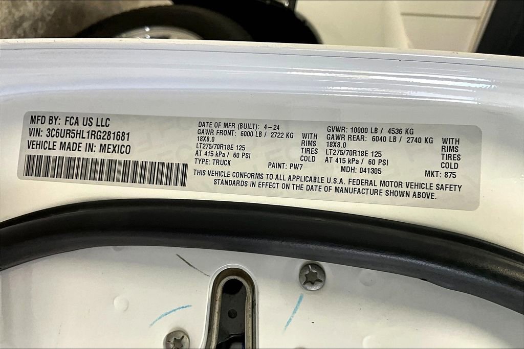 Used 2024 RAM 2500 Tradesman w/ Chrome Appearance Group image 40