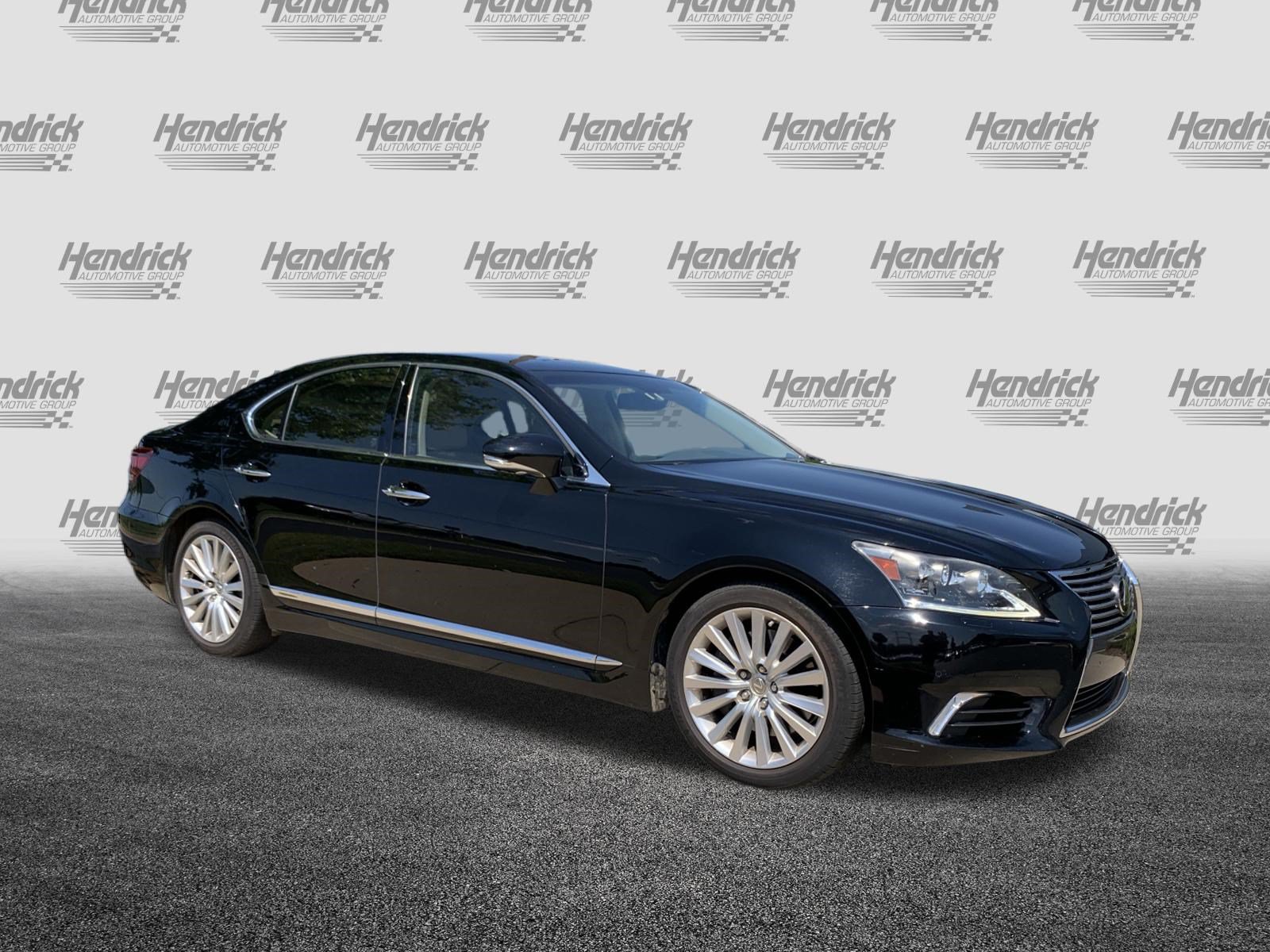 Used 2013 Lexus LS 460 AWD w/ Comfort Pkg image 2