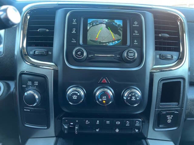 Used 2018 RAM 2500 Big Horn w/ Sport Appearance Group image 16