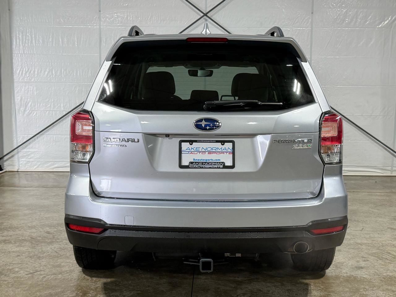 Used 2017 Subaru Forester 2.5i Limited image 9