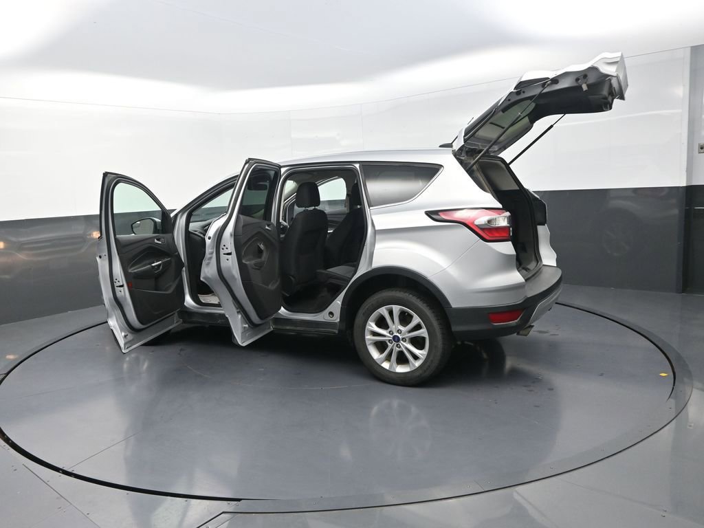 Used 2017 Ford Escape SE image 35