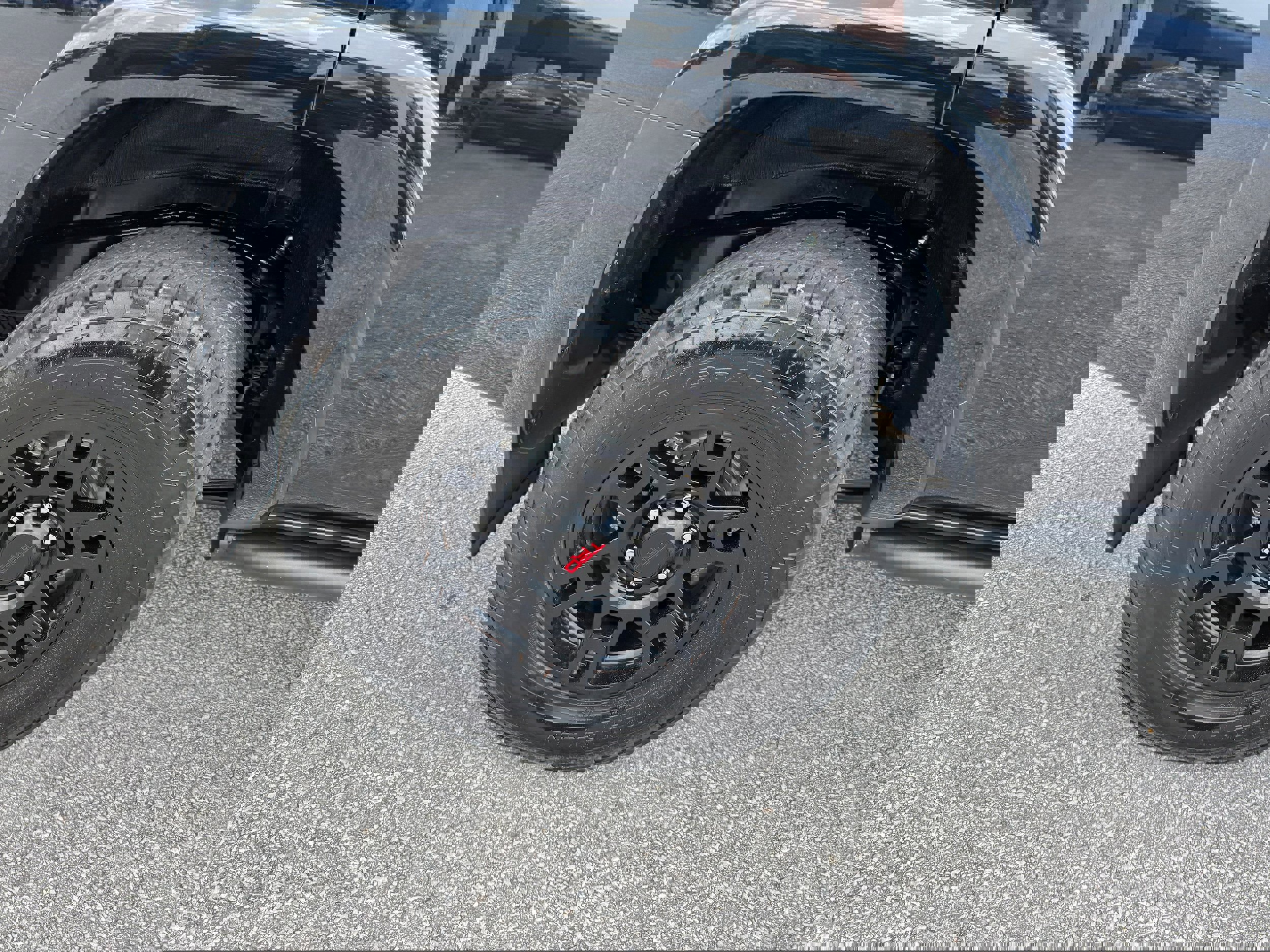 Used 2024 Toyota 4Runner TRD Off-Road image 2