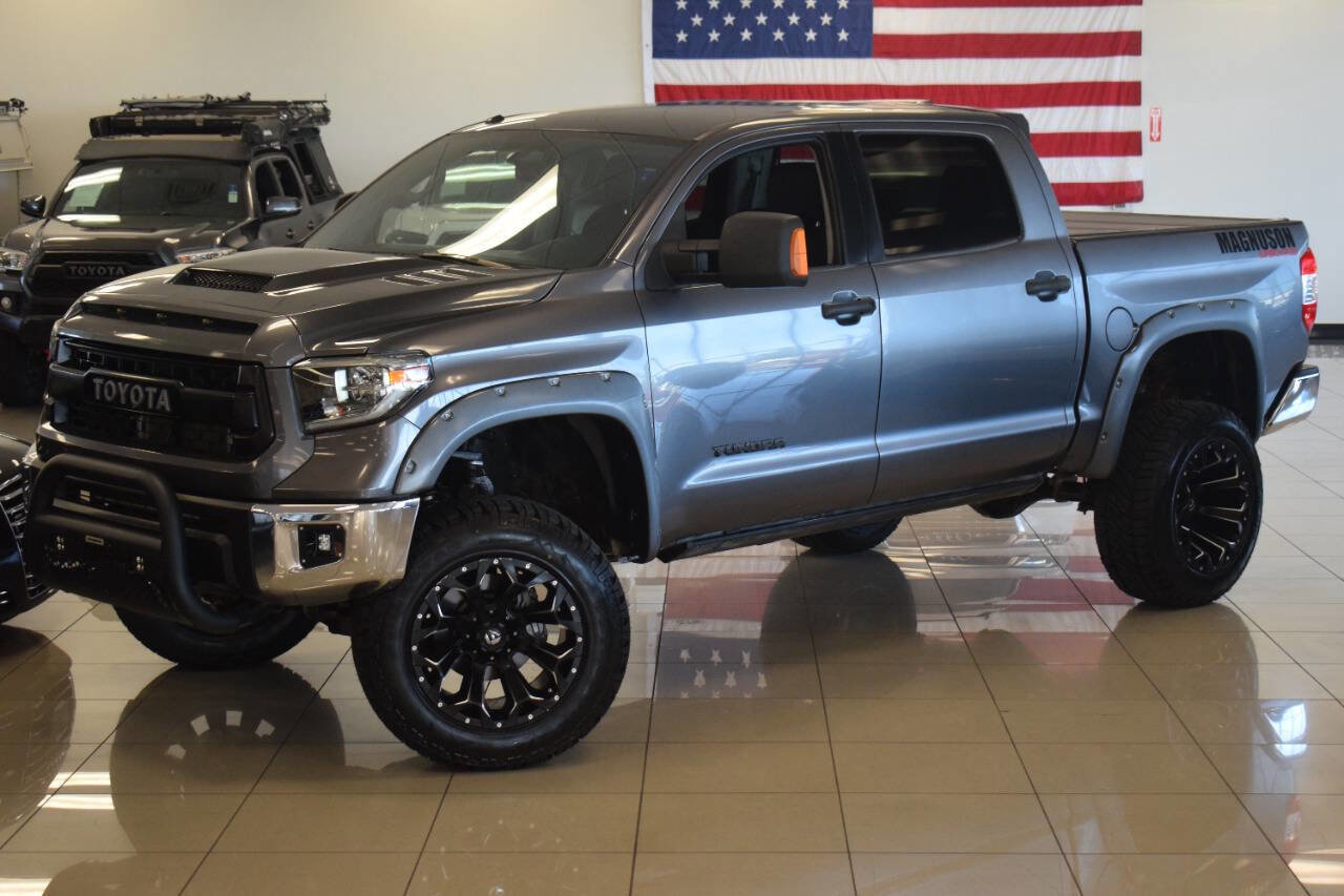 Used 2016 Toyota Tundra SR5 w/ TRD Off Road Package AWD/4WD image 16