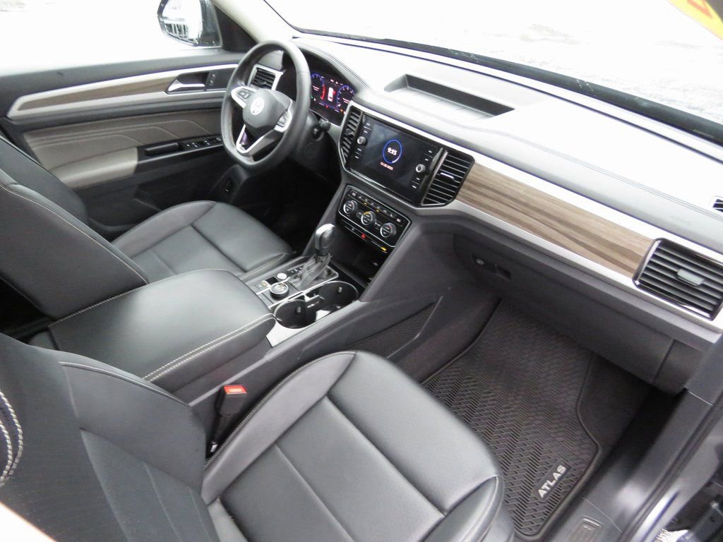 Used 2021 Volkswagen Atlas SEL image 14