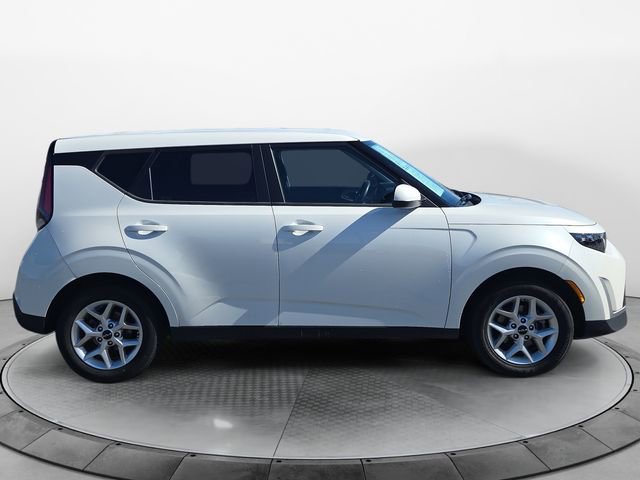 Used 2024 Kia Soul LX w/ Option Group 015 image 6