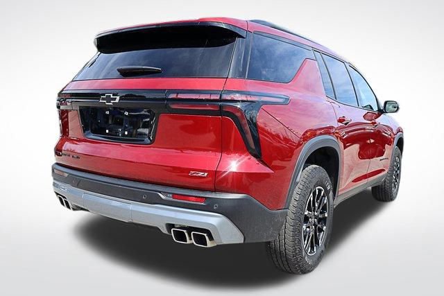 Used 2024 Chevrolet Traverse Z71 image 11