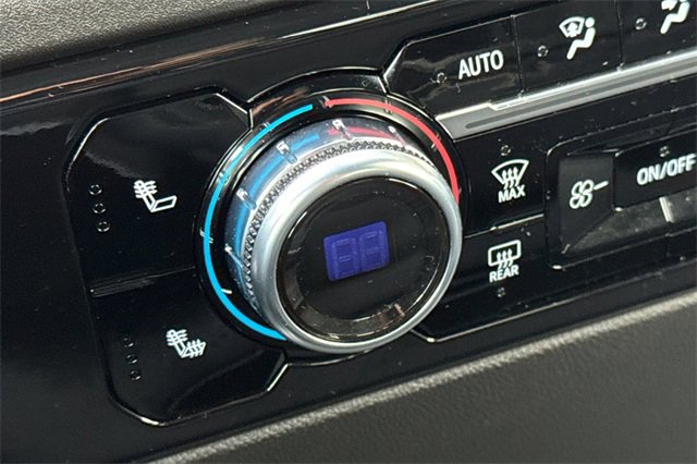 Used 2023 GMC Sierra 1500 Elevation image 29