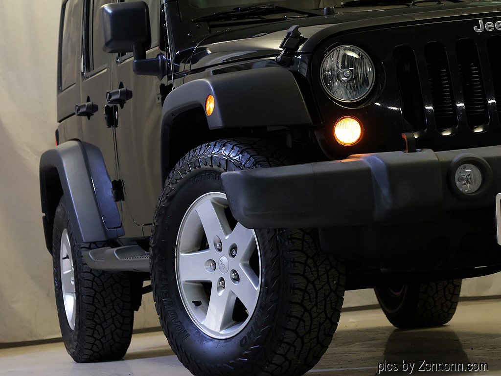 Used 2014 Jeep Wrangler Unlimited Sport w/ Quick Order Package 24S AWD/4WD image 4