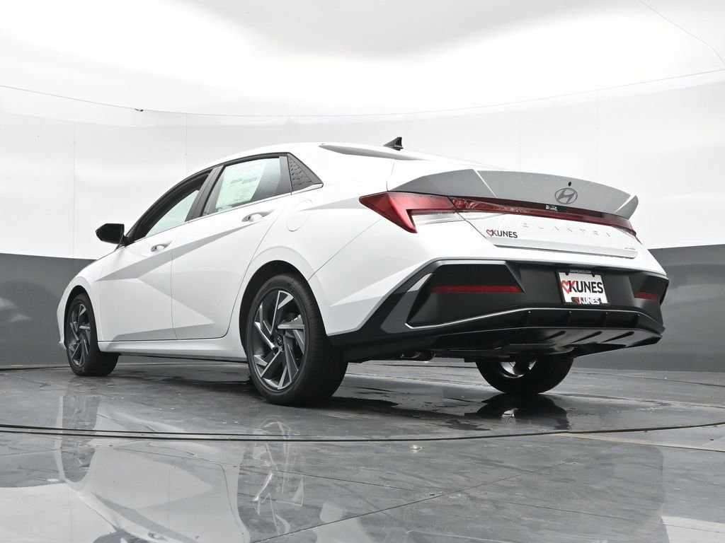 New 2025 Hyundai Elantra Limited image 53