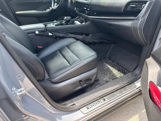 Used 2023 Nissan Rogue SL w/ SL Premium Package FWD image 44