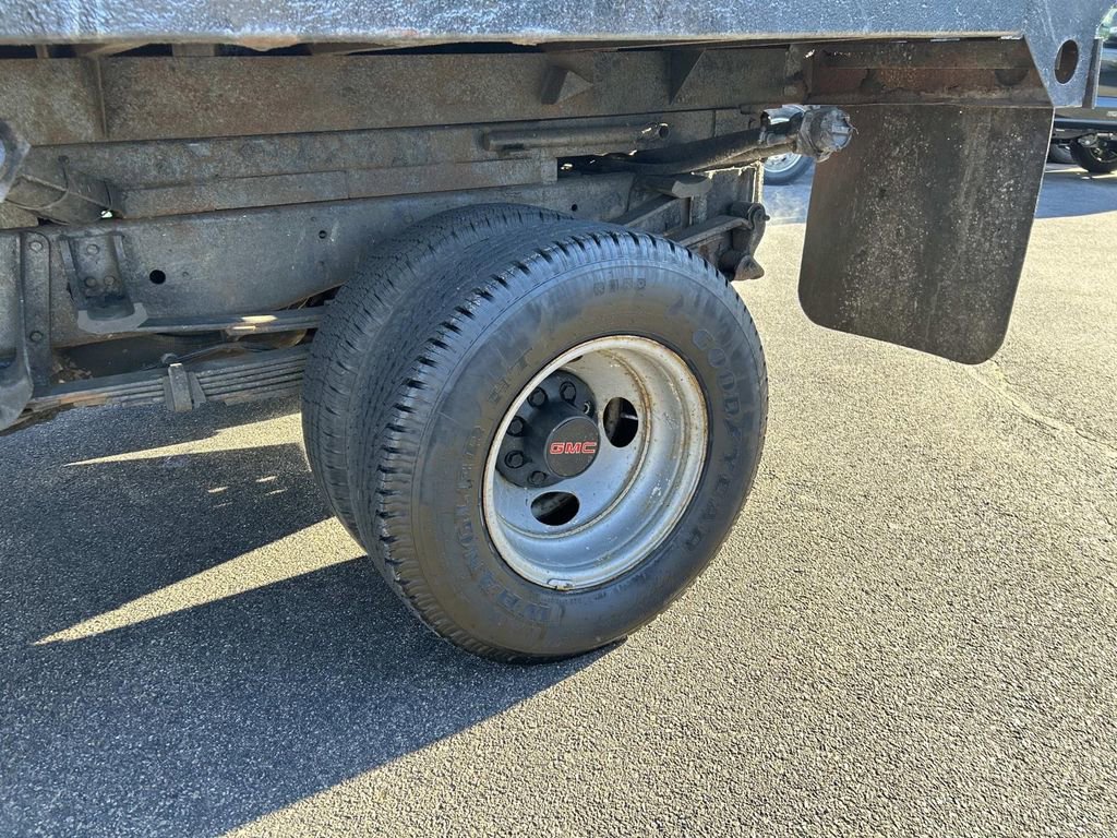 Used 1997 GMC Sierra 3500 SL w/ Snow Plow Prep Pkg image 10