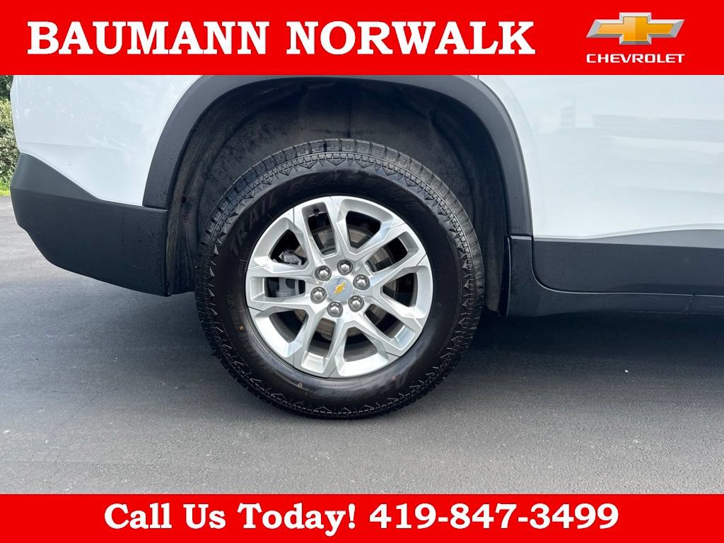 Used 2022 Chevrolet Traverse LS FWD image 14