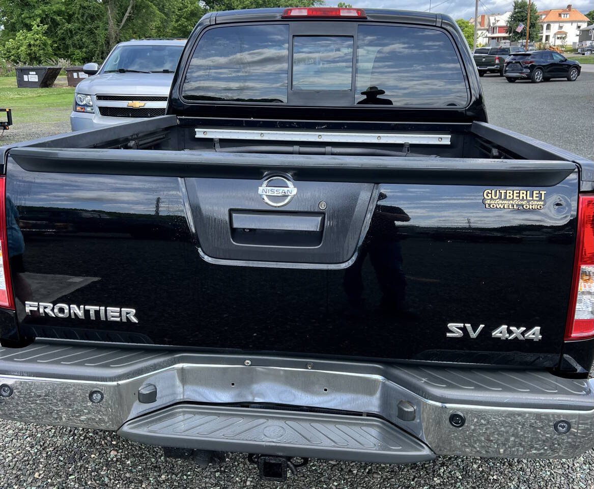 Used 2015 Nissan Frontier SV w/ SV Value Truck Package AWD/4WD image 6