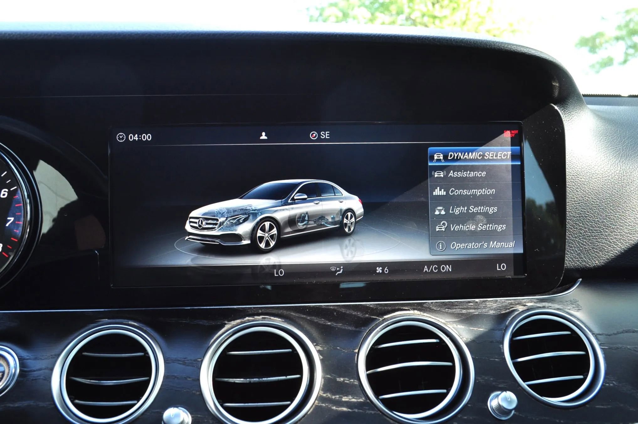 Used 2018 Mercedes-Benz E 300 4MATIC w/ Premium 1 Package image 23