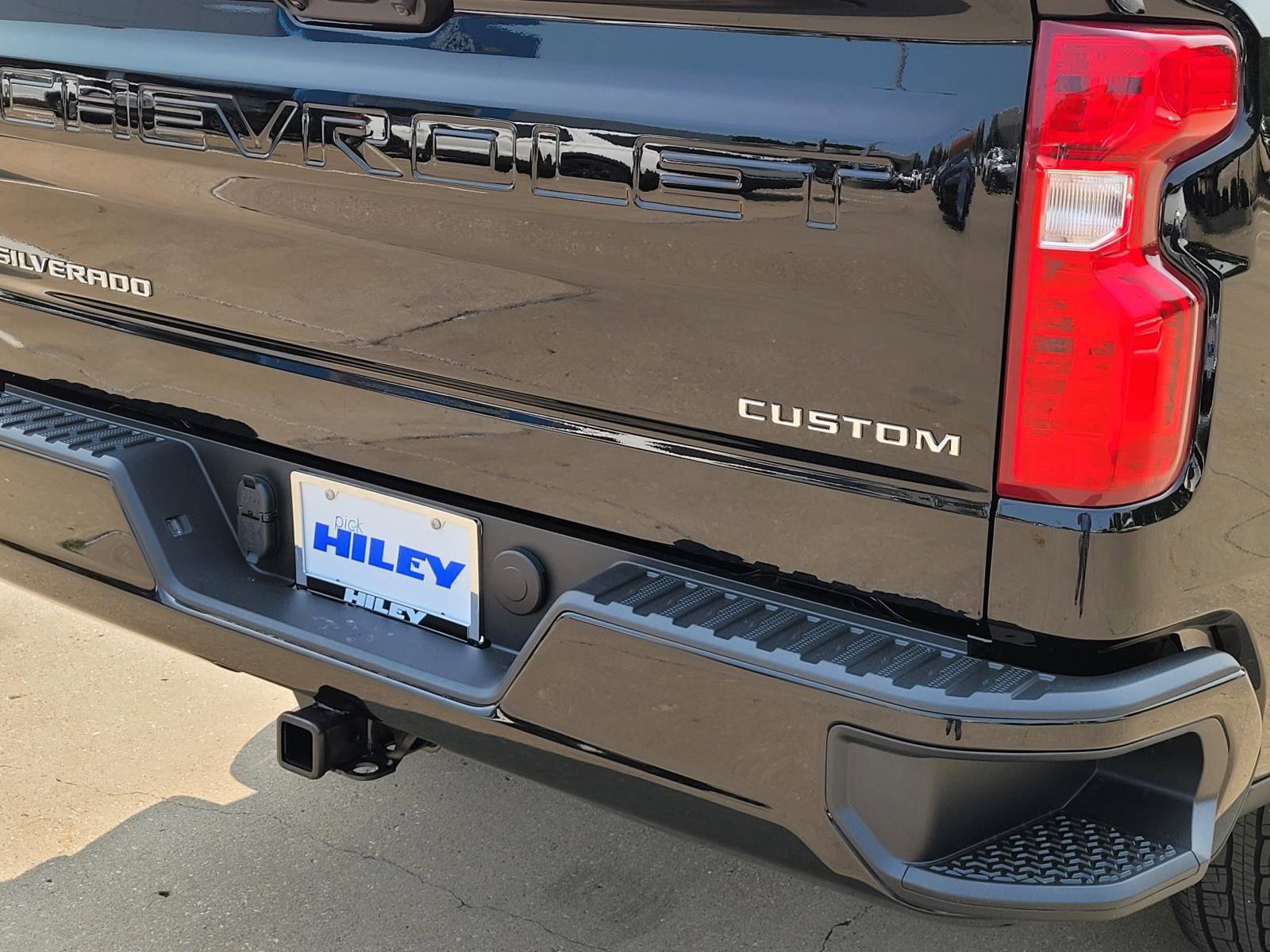 New 2026 Chevrolet Silverado 1500 Custom AWD/4WD image 4