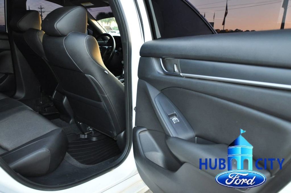 Used 2020 Honda Accord Sport image 15