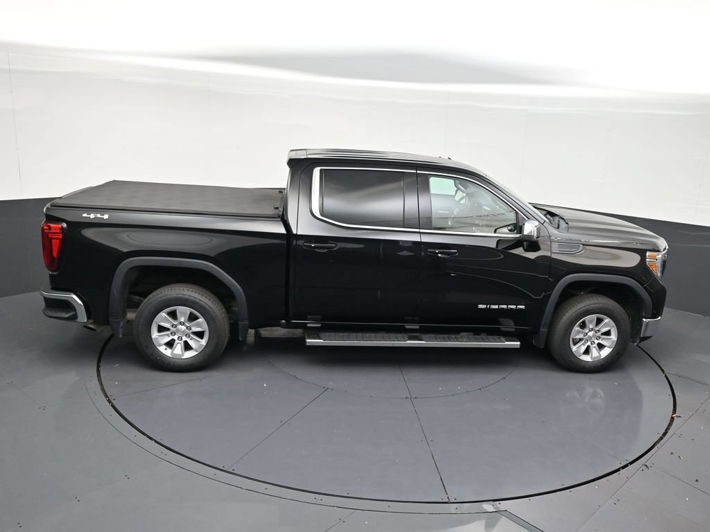 Used 2022 GMC Sierra 1500 SLE w/ Driver Alert Package I AWD/4WD image 17