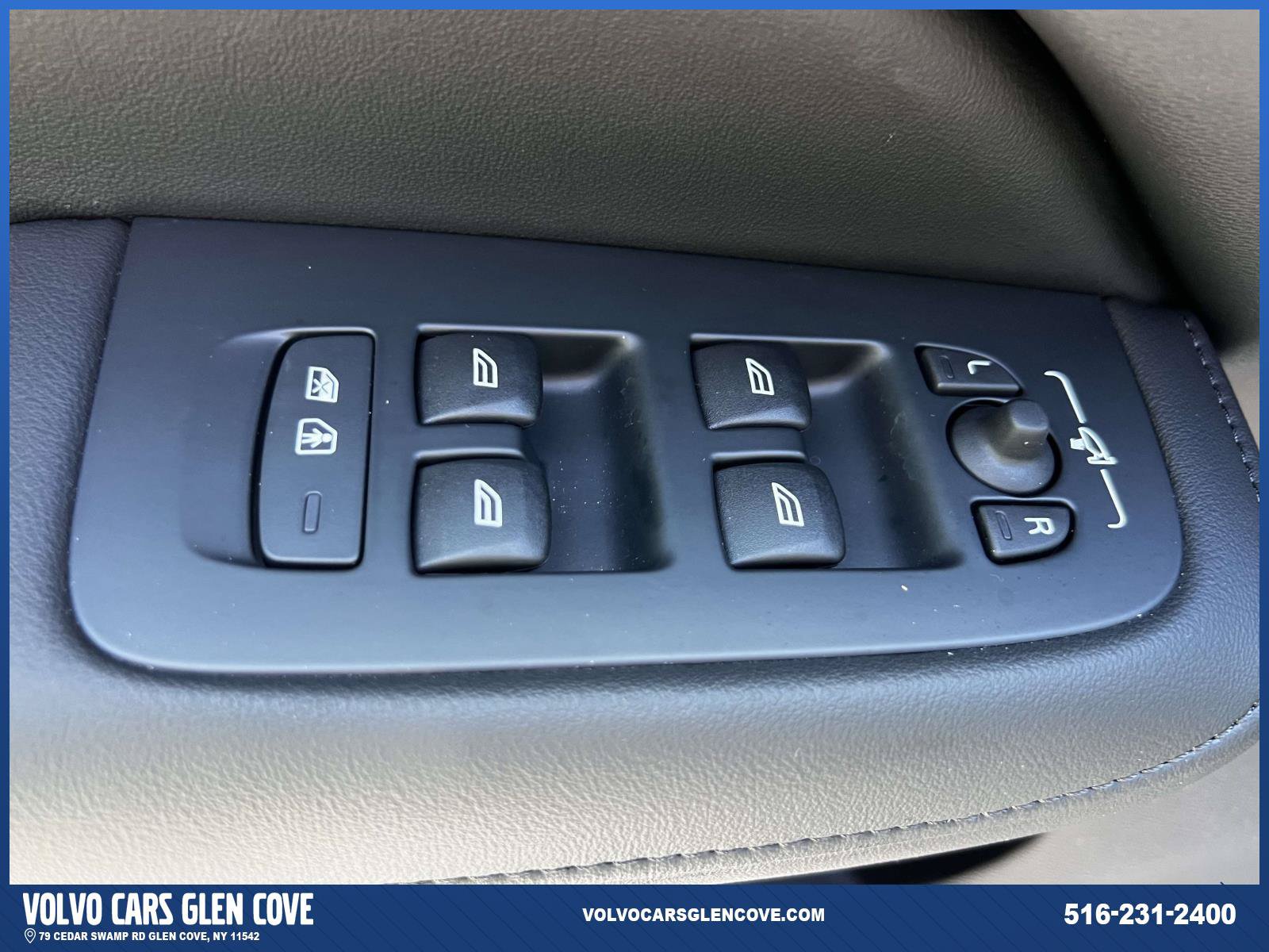 Certified 2024 Volvo S60 B5 Plus w/ Climate Package AWD/4WD image 16