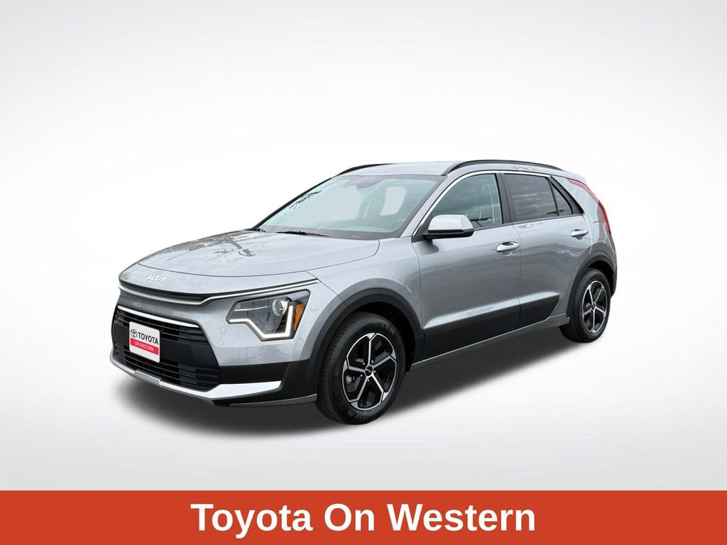 Used 2024 Kia Niro LX