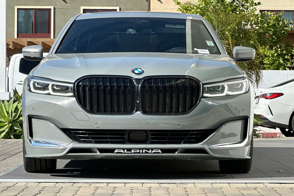 Used 2022 BMW ALPINA B7 xDrive w/ Luxury Rear Seating Package AWD/4WD image 8