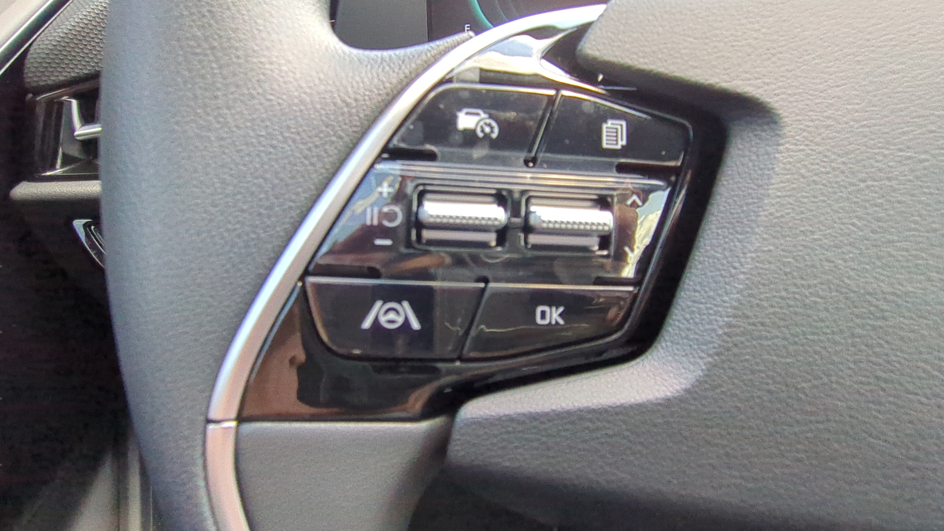 New 2026 Kia Niro LX FWD image 18