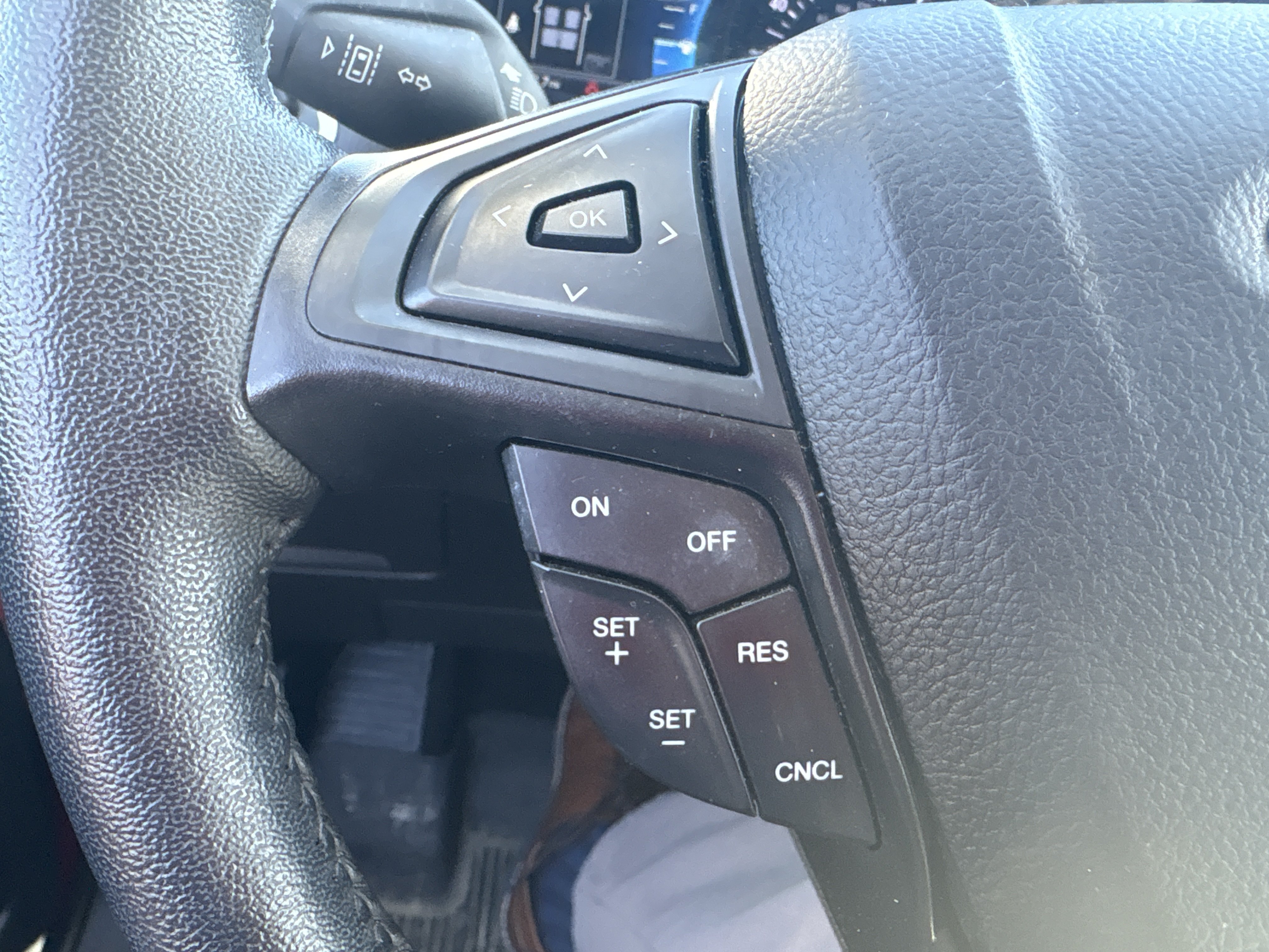Used 2022 Ford Edge SEL w/ Convenience Package AWD/4WD image 6