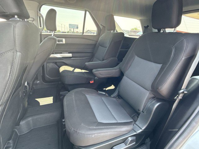 Used 2022 Ford Explorer XLT image 23